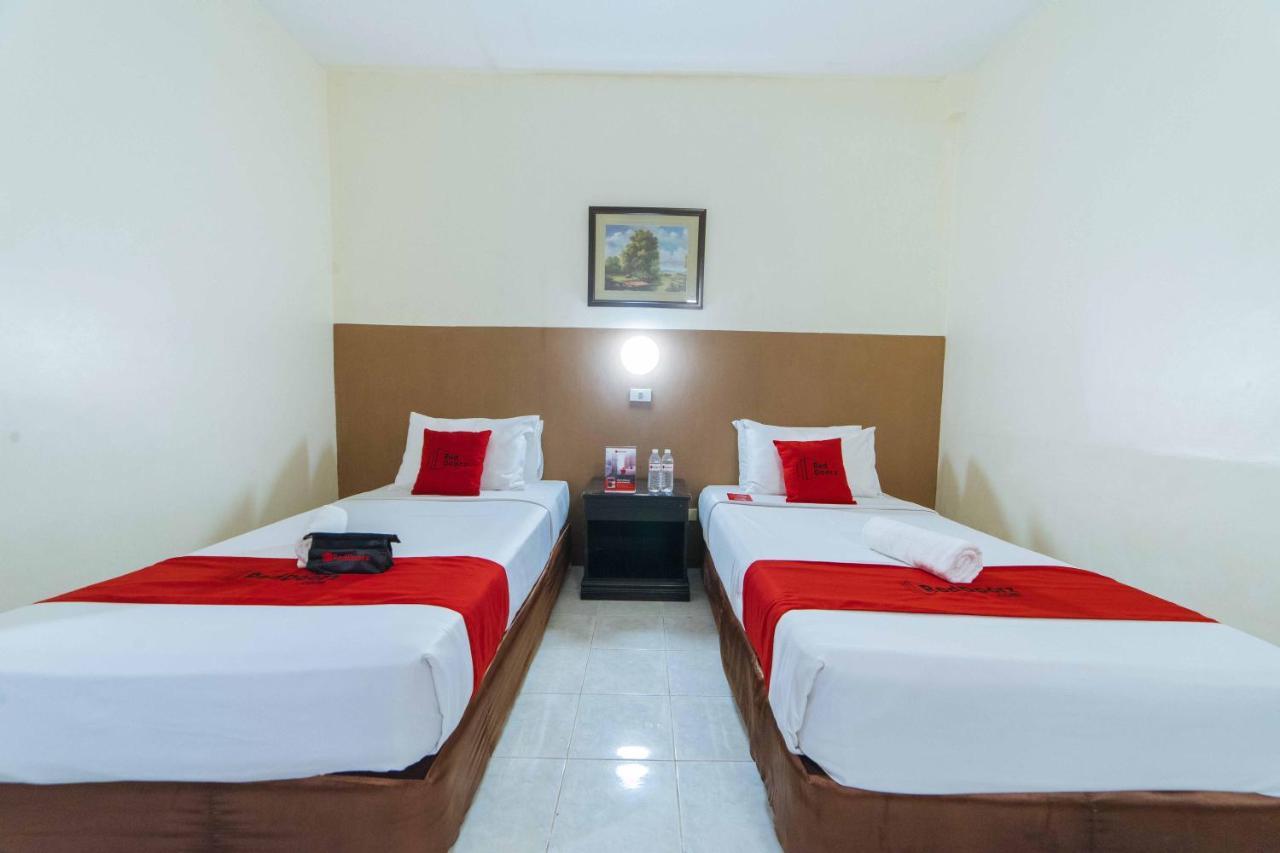 Reddoorz Premium @ The Ritz Garden Oases Hotell Davao City Eksteriør bilde