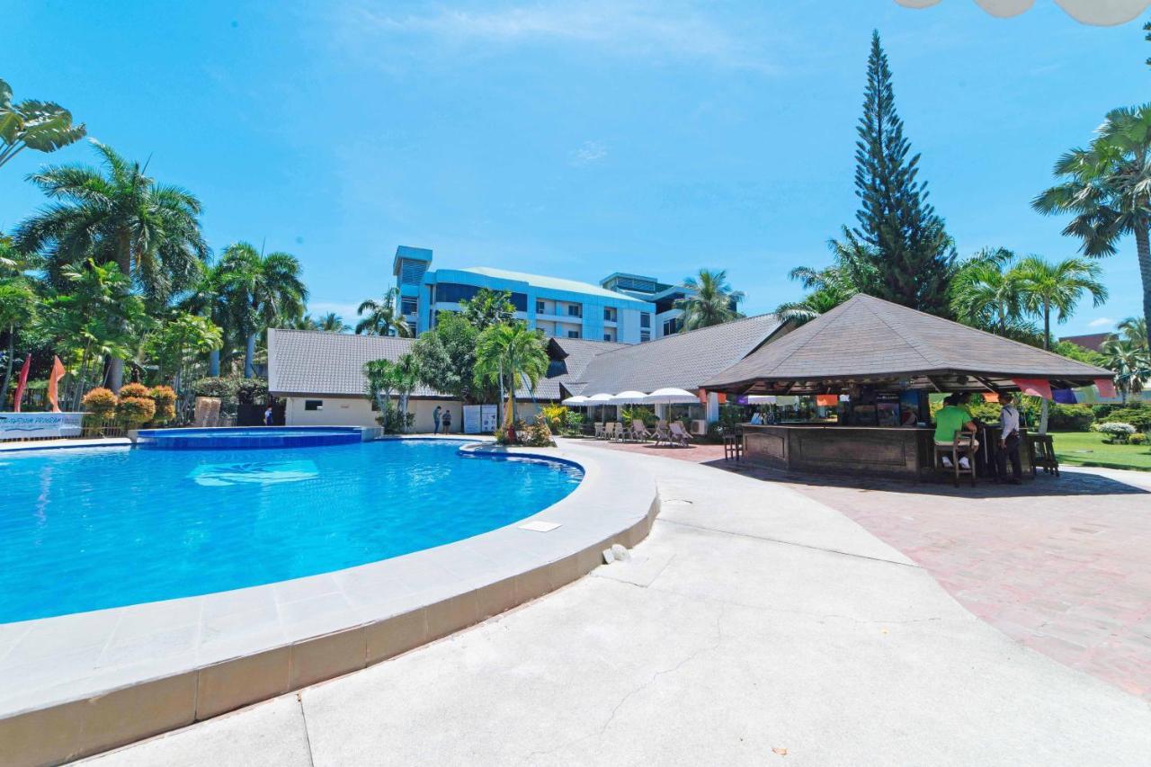 Reddoorz Premium @ The Ritz Garden Oases Hotell Davao City Eksteriør bilde