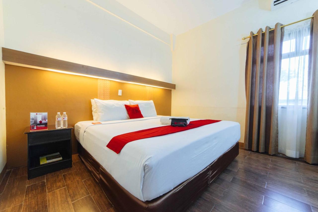 Reddoorz Premium @ The Ritz Garden Oases Hotell Davao City Eksteriør bilde